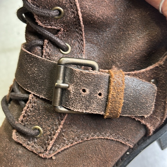 UGG SUEDE COMBAT LIKE NEW CHESTNUT BROWN BOOTS SZ 5.5 - Picture 8 of 15